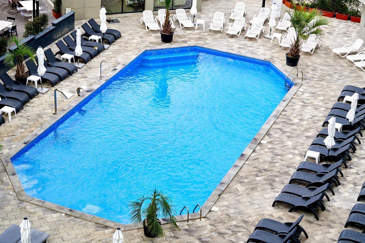 Rubic Apartment Spa N Pool Beach Resort Navodari Bagian luar foto
